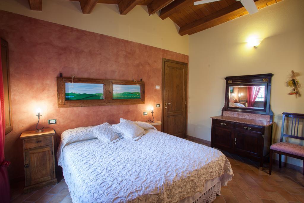 Bio Agriturismo Pratini Monte Lopio Bilik gambar