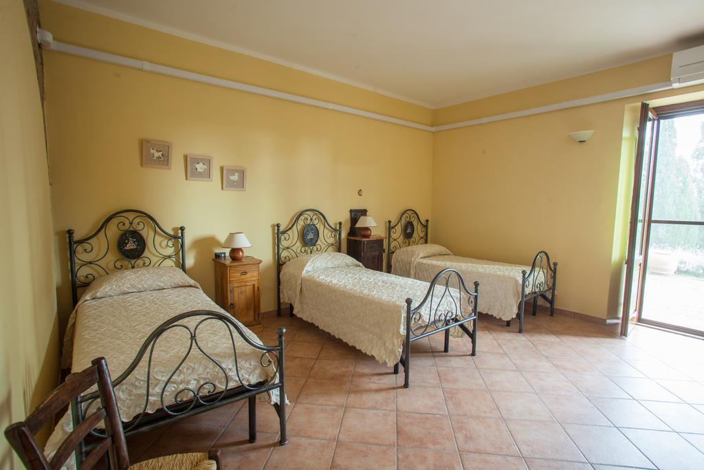 Bio Agriturismo Pratini Monte Lopio Bilik gambar